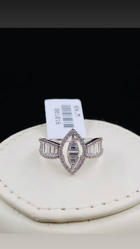 WHITE GOLD RING K18