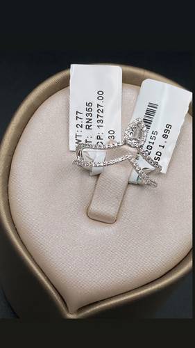 NATURAL DIAMOND RING WITH GOLD K18
