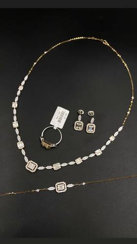 YELLOW GOLD SET K18
