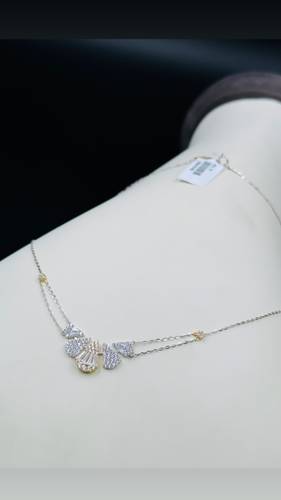 WHITE GOLD NECKLACE K18