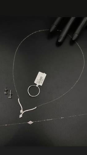 WHITE GOLD SMALL SET K18