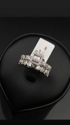 خاتم ألماس طبيعي مع ذهب عيار 18
