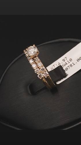 NATURAL DIAMOND RING WITH GOLD K18