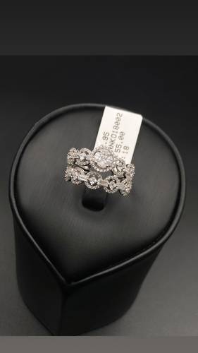 WHITE GOLD RING K18