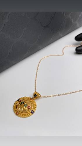 عقد ذهب عيار 21