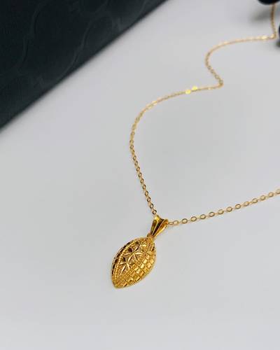 عقد ذهب عيار 21