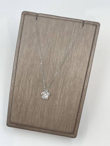 DIAMOND NECKLACE