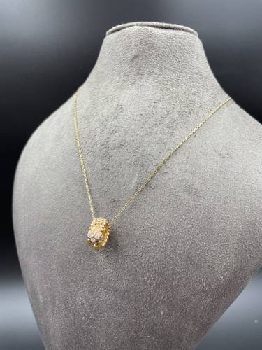 18K GOLD NECKLACE 