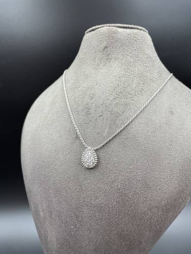 18K WHITE GOLD NECKLACE