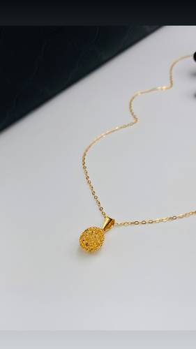 GOLD NECKLACE K21