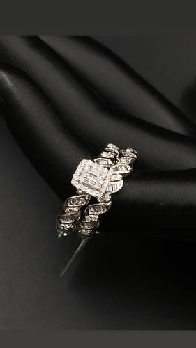 NATURAL DIAMOND TWINS RING WITH GOLD K18