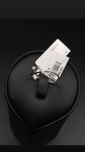 NATURAL DIAMOND RING WITH GOLD K18