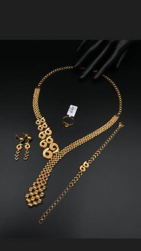طقم ذهب أصفر عيار 21