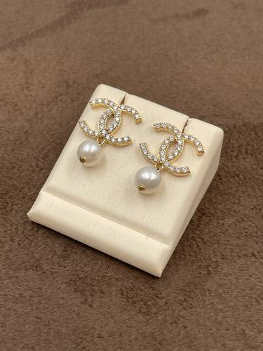 18K GOLD EARRINGS