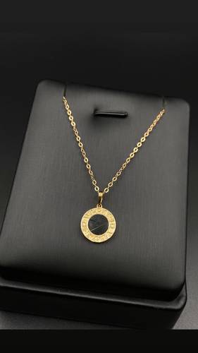 عقد ذهب عيار 18