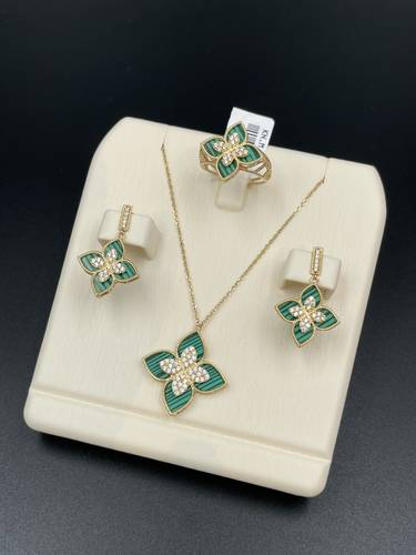 18K GOLD HALF SET