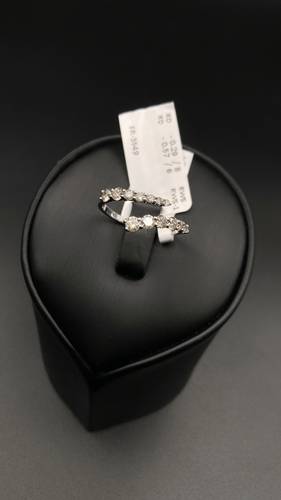 NATURAL DIAMOND RING WITH GOLD K18