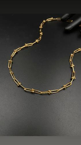 YELLOW GOLD NECKLACE K18