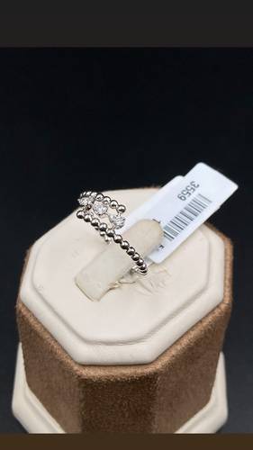 NATURAL DIAMOND RING WITH GOLD K18