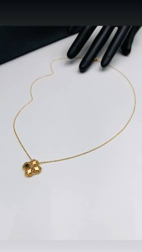 YELLOW GOLD NECKLACE K18