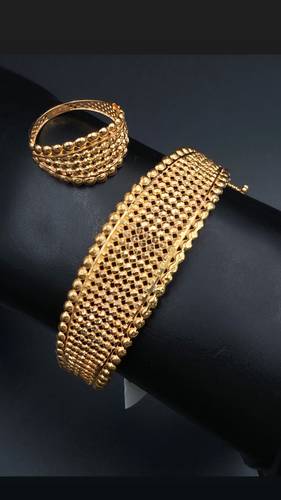 سوارة مع خاتم ذهب عيار 21