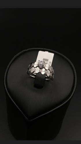 خاتم ذهب أبيض عيار 18