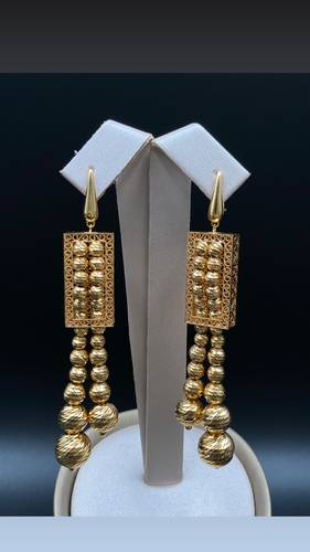 YELLOW GOLD EARINGS K21