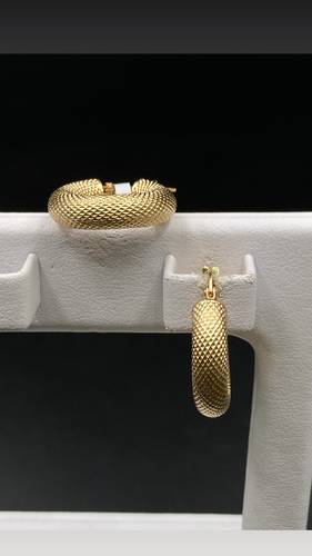 حلق ذهب عيار 18
