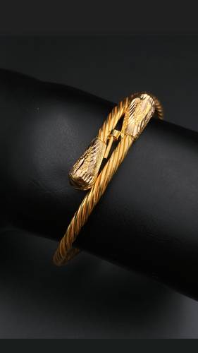 GOLD BRACELET K21