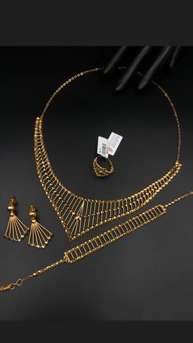 طقم ذهب أصفر عيار 21