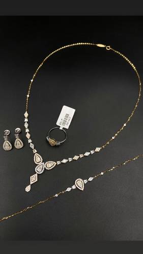 YELLOW GOLD SET K18