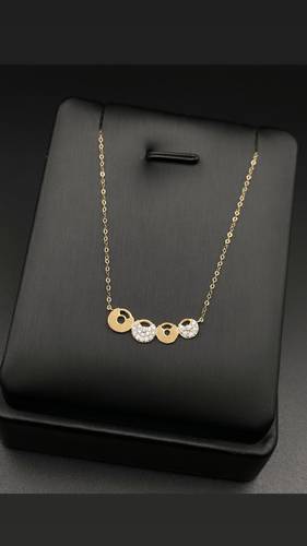 عقد ذهب عيار 18