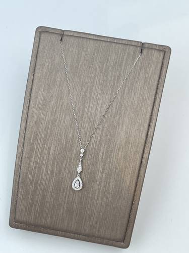 DIAMOND NECKLACE 
