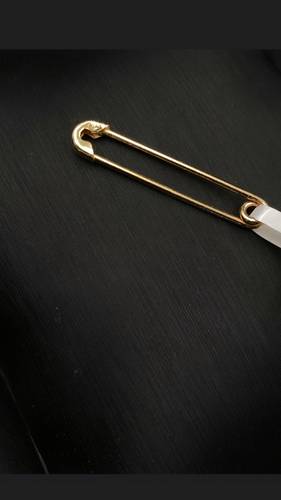 GOLD BABY PIN K18