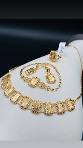 طقم ذهب عيار 21