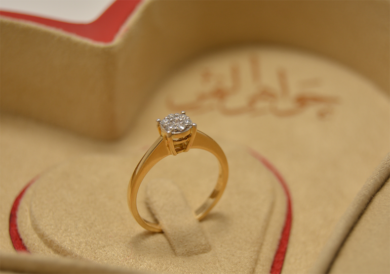 خاتم  وثيقة حب الالماس الحجم  الصغير  الاصفر