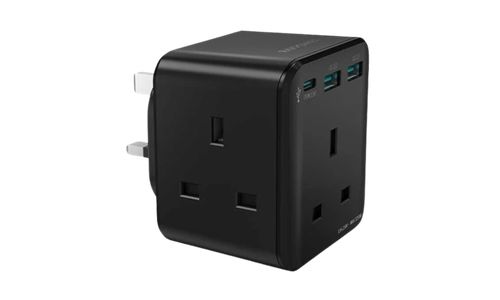 رأس جداري 3 مداخل طاقه مع منفذين USB ومنفذ Type C بتقنية RAVPOWER  PD بقوة 20W