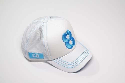 8 White (للأطفال)