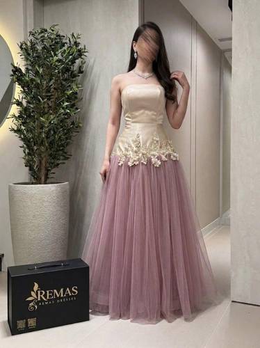 فستان أسماء