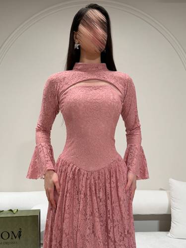 فستان وداد  - (XS) الخصر 24 انش : الصدر 30 انش