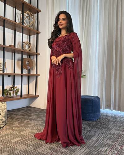 فستان ليان عنابي - (XXXXL) الصدر:١٠٨سم , الخصر:٩٧سم