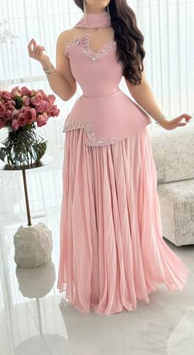 فستان اسرار  - (XXXXL) الصدر:١٠٨سم , الخصر:٩٧سم