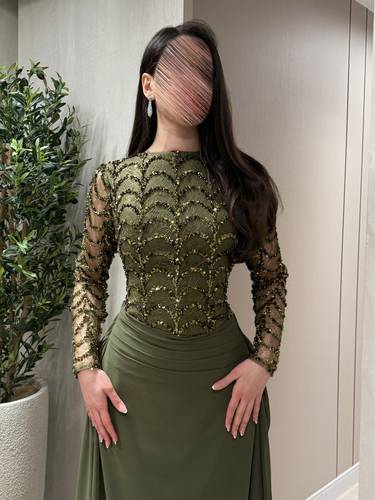 فستان غزل زيتوني - (XS) الخصر 24 انش : الصدر 30 انش