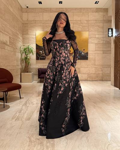 فستان مونيكا كلفة لحمي - (XXXL) الصدر:١٠٢سم , الخصر:٩١سم