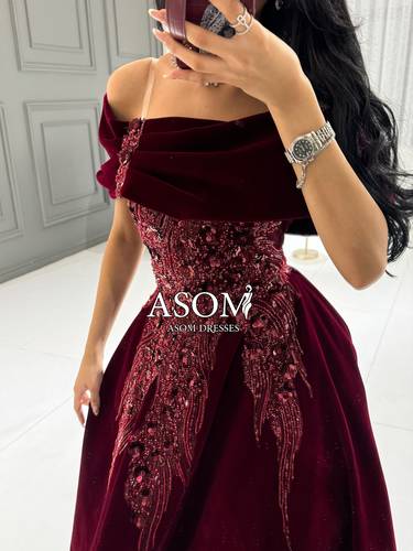 فستان لوريتا عنابي  - (XXXL) الصدر:١٠٢سم , الخصر:٩١سم