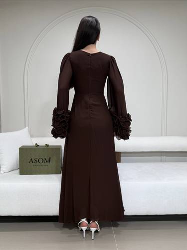 فستان شهد بني  - (XXXXL) الصدر:١٠٨سم , الخصر:٩٧سم