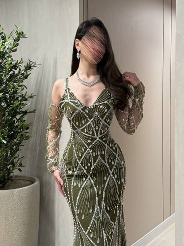 فستان تاليا - (XS) الخصر 24 انش : الصدر 30 انش