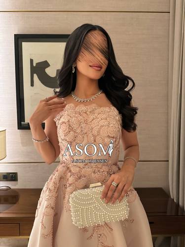 فستان ليال لحمي  - (XXXL) الصدر:١٠٢سم , الخصر:٩١سم