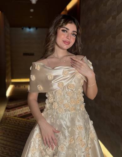 فستان نارفين - (XXXL) الصدر:١٠٢سم , الخصر:٩١سم