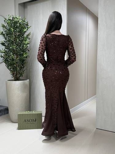 فستان نيرين بني - (XXXXL) الخصر 38 انش : الصدر 44 انش